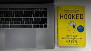 Liview Design Studio Hooked Nir Eyal Hooked Book_